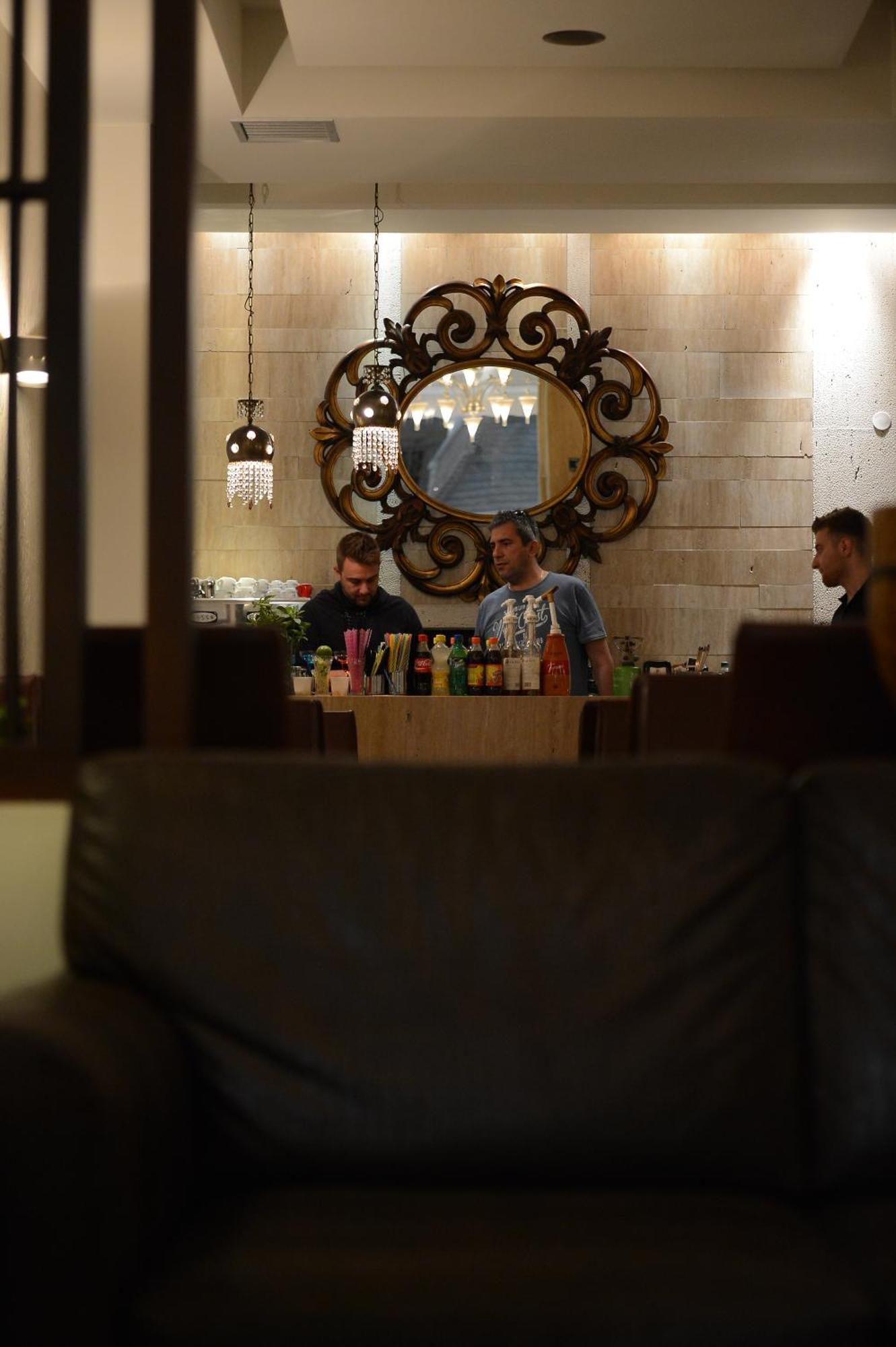 Central Hotel Paralía Eksteriør billede